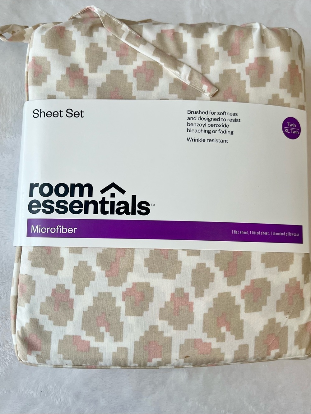 Room Essentials Pink Leopard Microfiber Sheet Set Twin/XL Twin